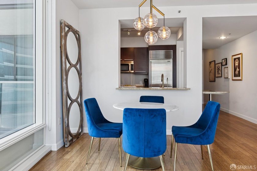 Back on market, One Rincon Hill where iconic views, exquisite - photo 11