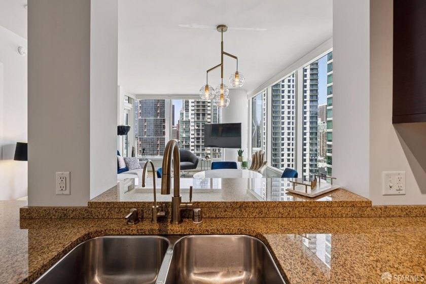 Back on market, One Rincon Hill where iconic views, exquisite - photo 16