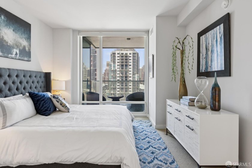 Back on market, One Rincon Hill where iconic views, exquisite - photo 19