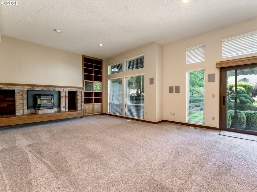 Welcome to this beautifully maintained 4-bedroom, 3-bath home on - photo 21