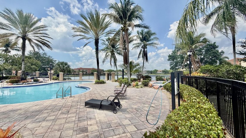 Beautiful 1/1 at Villaggio in Miramar. Mediterranean style gated - photo 23