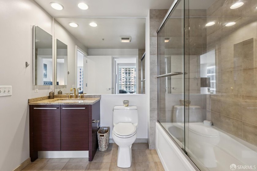 Back on market, One Rincon Hill where iconic views, exquisite - photo 23