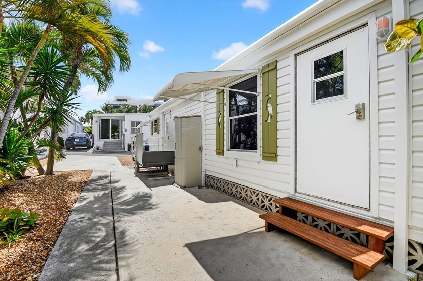 Great location, steps to the ocean...clean and cozy with new - photo 3