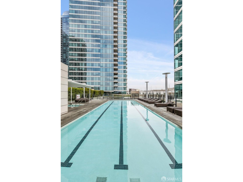 Back on market, One Rincon Hill where iconic views, exquisite - photo 48