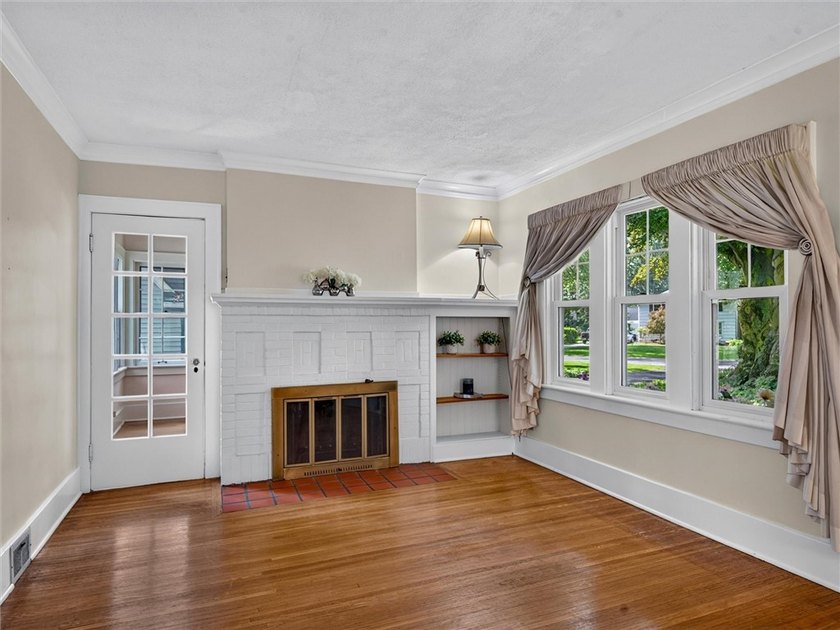 ***OPEN HOUSE THURSDAY 7/16 FROM 4-6PM*** Welcome home to this - photo 12