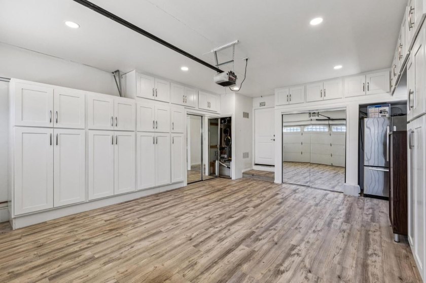 Welcome to 1091 Lancer Drive, a beautifully updated two-story - photo 26