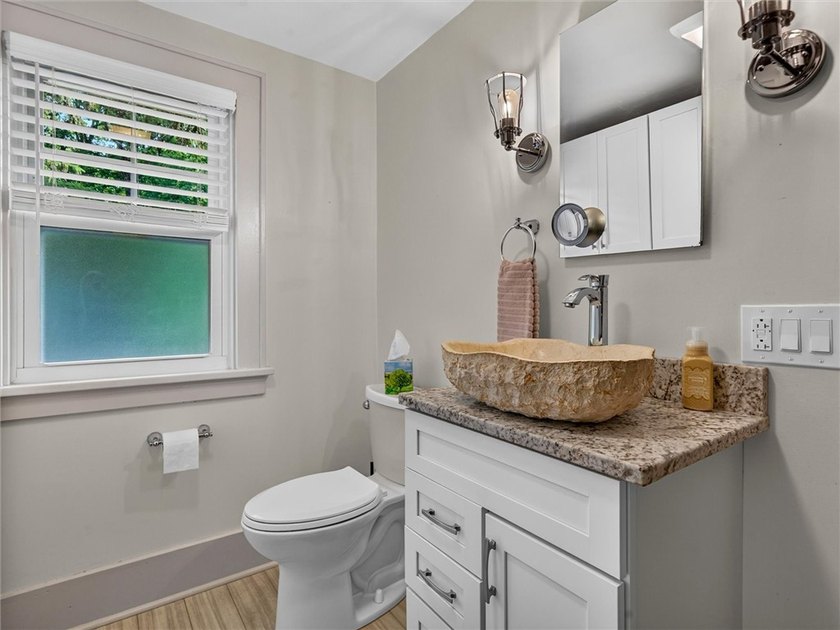 ***OPEN HOUSE THURSDAY 7/16 FROM 4-6PM*** Welcome home to this - photo 29
