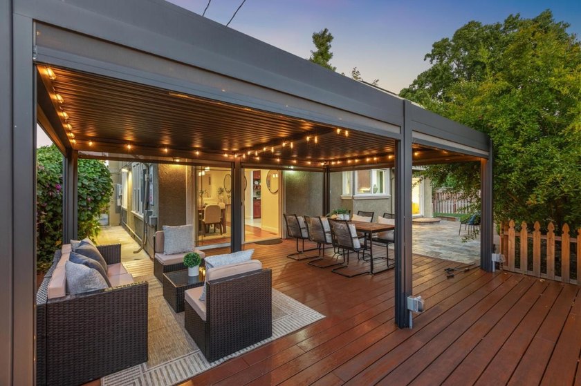 Welcome to 1091 Lancer Drive, a beautifully updated two-story - photo 31