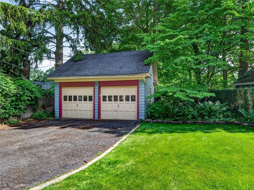 ***OPEN HOUSE THURSDAY 7/16 FROM 4-6PM*** Welcome home to this - photo 35