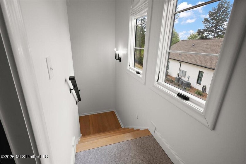 Stunning home with scenic views of 18th hole on Reunion's - photo 40