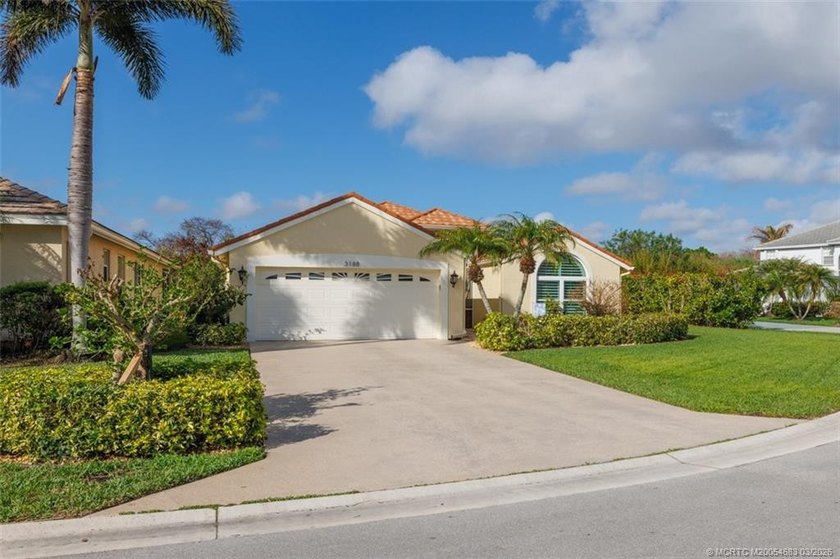Priced to sell! Gorgeous 3-bed, 2-bath, 2-car-garage home in - photo 4