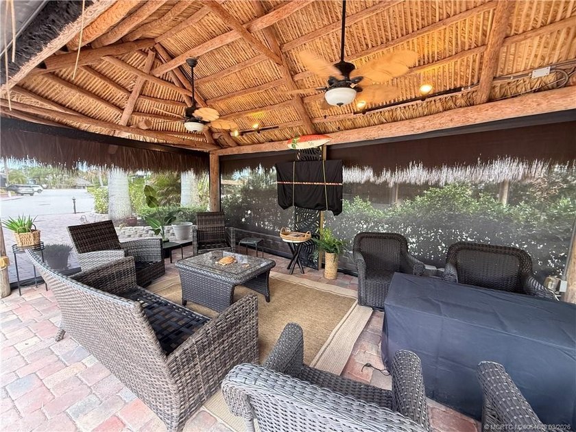Enjoy sweeping panoramic views from this exceptional 3,031 sq ft - photo 6