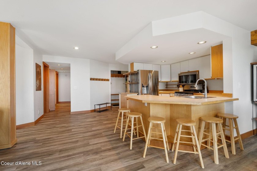 Experience true ski-in/ski-out living at Schweitzer Mountain - photo 16