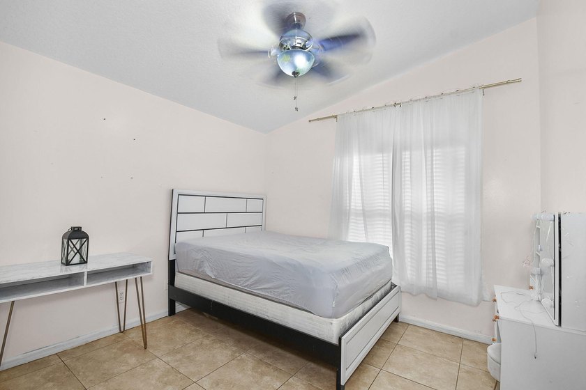 Welcome to this beautifully maintained pool home offering 1,639 - photo 21