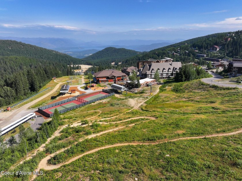 Experience true ski-in/ski-out living at Schweitzer Mountain - photo 46