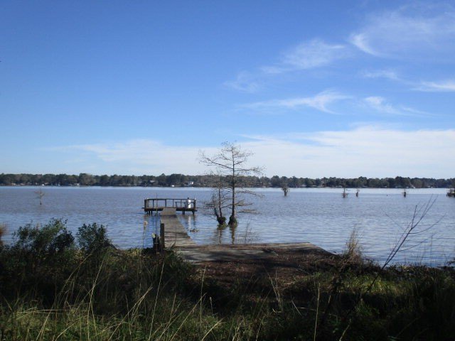 MAIN LAKE LOT WITH 137 FEET ON THE WATER, BUILD YOUR DREAM - photo 3