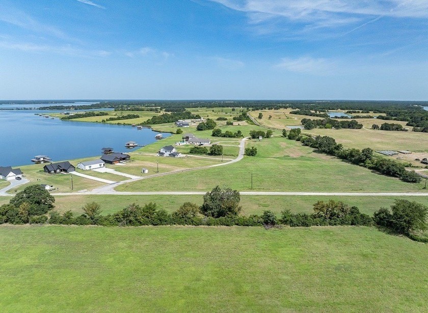 Beautiful 1.342 acre lot over looking Lake Limestonee build your - photo 3