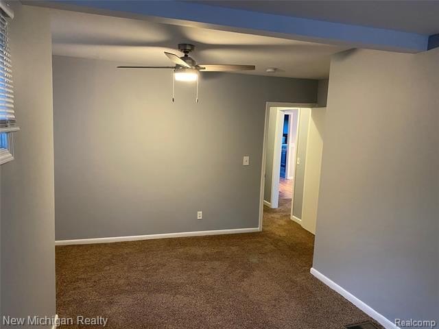 GREAT LOCATION----Well maintained and spacious ranch with - photo 8