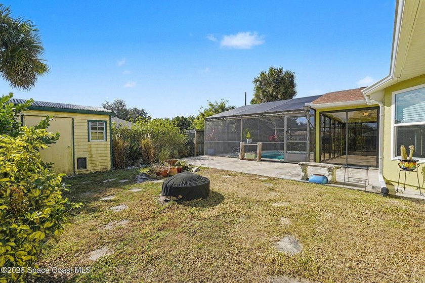 Nestled in the desirable NW Palm Bay community on a fully fenced - photo 22