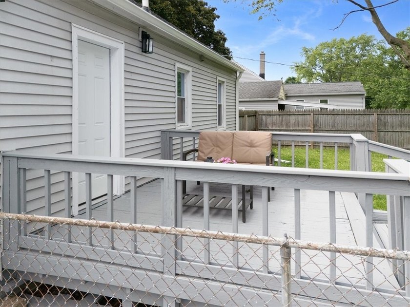 Charming Cape Cod in a quaint neighborhood. This is a *shiny - photo 41