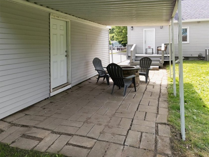 Charming Cape Cod in a quaint neighborhood. This is a *shiny - photo 44