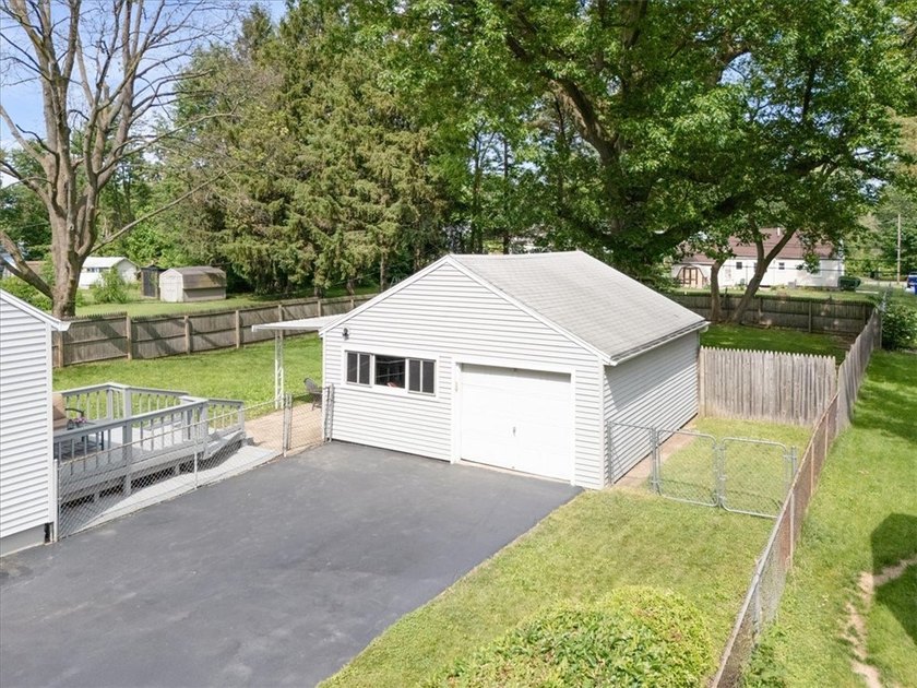 Charming Cape Cod in a quaint neighborhood. This is a *shiny - photo 48