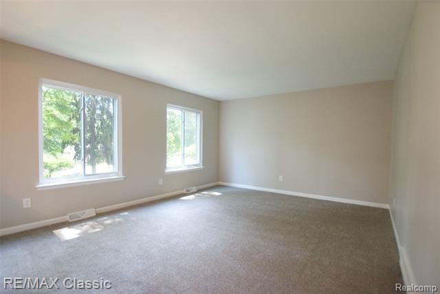 Welcome home to this beautifully updated raised ranch nestled on - photo 6