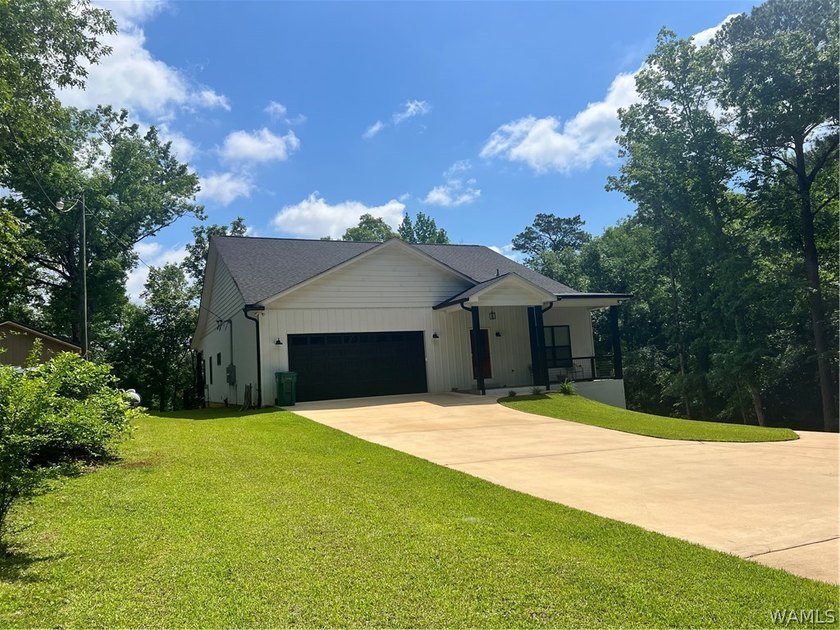 Water front home on Lake Tuscaloosa. Multi generational home - photo 47