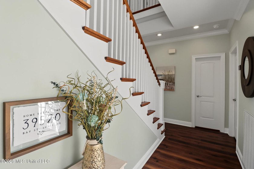 Looking for the ultimate Dream home with water access, luxury of - photo 7