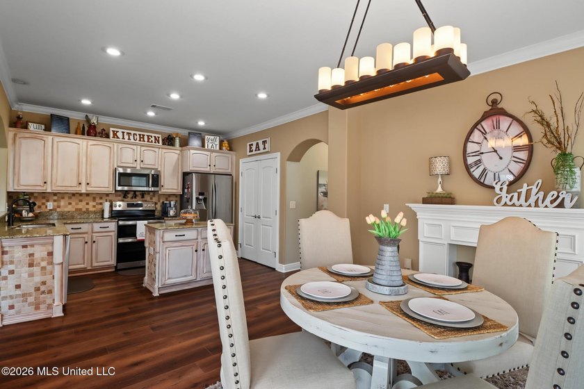 Looking for the ultimate Dream home with water access, luxury of - photo 9