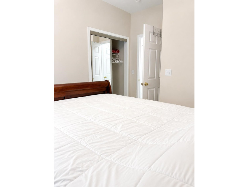 Welcome to your coastal retreat in the highly sought-after - photo 14