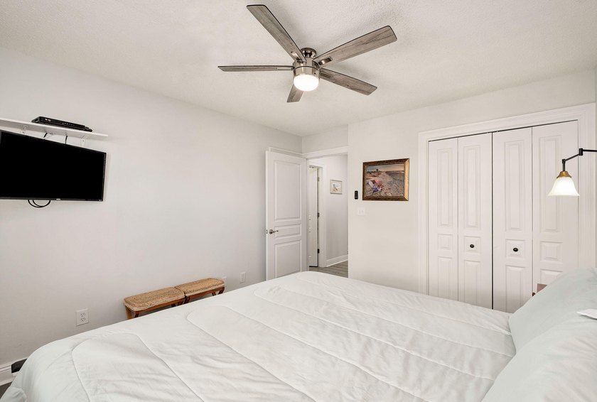 Sunsets, Sand, and No High-Rise Crowds! Welcome to your dream - photo 23