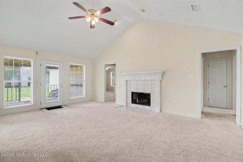 Well-maintained and move-in ready, this Long Beach home offers - photo 4