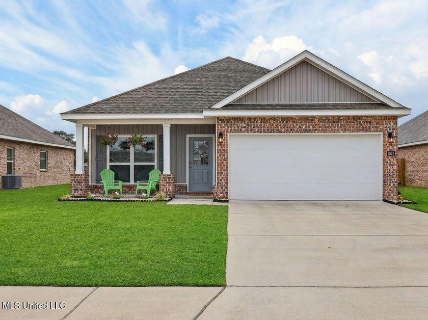 Welcome to 1052 Whimbrel Court in beautiful Ocean Springs. This - photo 4