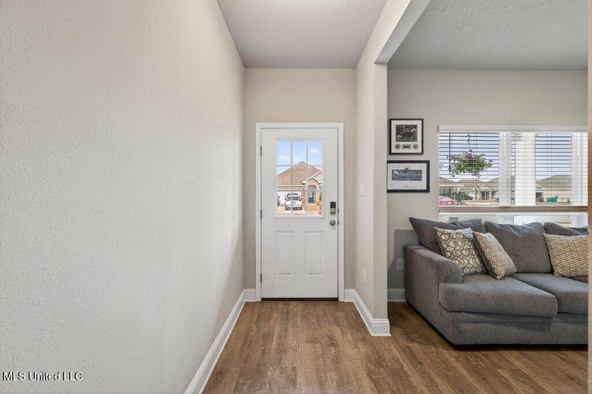 Welcome to 1052 Whimbrel Court in beautiful Ocean Springs. This - photo 7