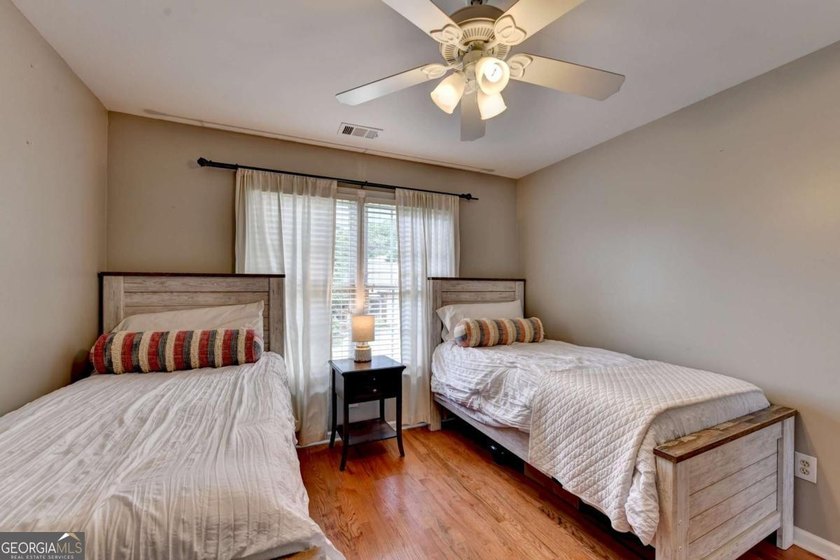 Discover your dream home in Hampton Golf Village! This stunning - photo 12