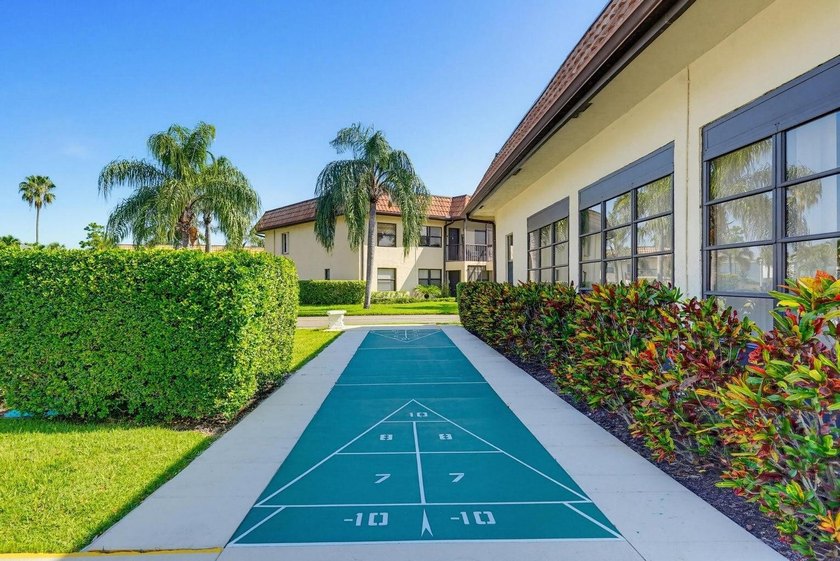 Turnkey opportunity in the heart of Lake Worth! This - photo 17