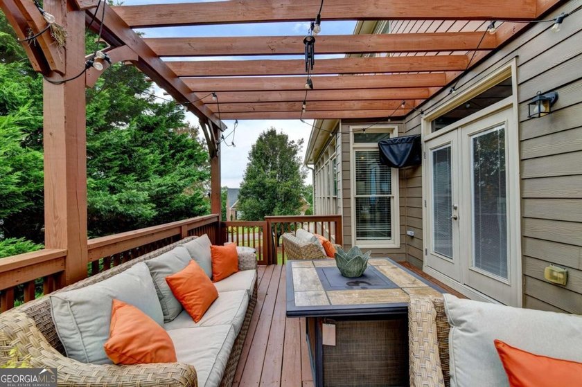 Discover your dream home in Hampton Golf Village! This stunning - photo 19