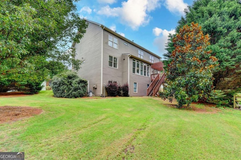 Discover your dream home in Hampton Golf Village! This stunning - photo 20