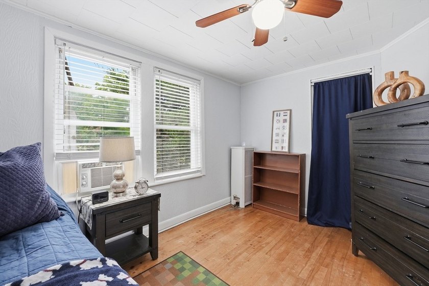 Spacious 3-bedroom, 1.5-bath home offering comfort, character - photo 32