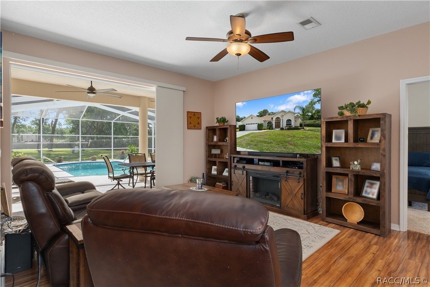 **Stunning Pool Home in Spring Hill's Pristine Place**Discover - photo 6