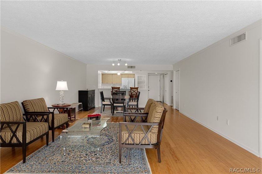 Maintenance Free Living! HOA includes Wi-Fi, basic cable, water - photo 9