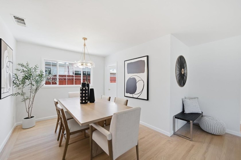 Welcome to 1727 Madison Avenue, a beautifully refreshed - photo 11