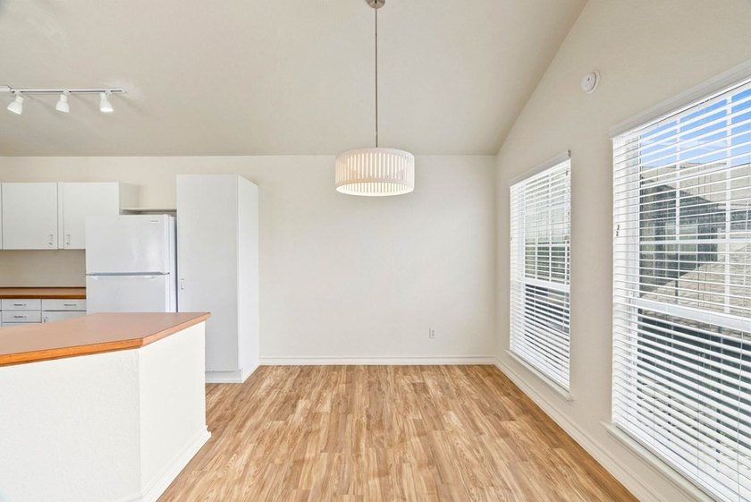 Experience carefree coastal living at Oak Bay Club Condominiums - photo 13