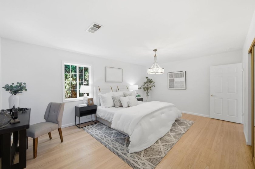Welcome to 1727 Madison Avenue, a beautifully refreshed - photo 14