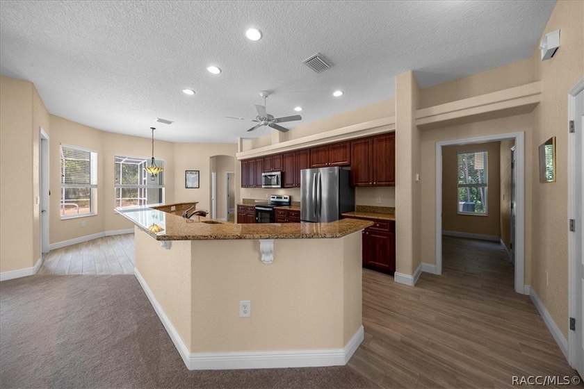 Perfectly positioned in the highly desirable Oak Village section - photo 10