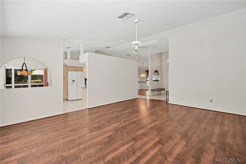 Welcome to this light and bright three-bedroom pool home tucked - photo 7