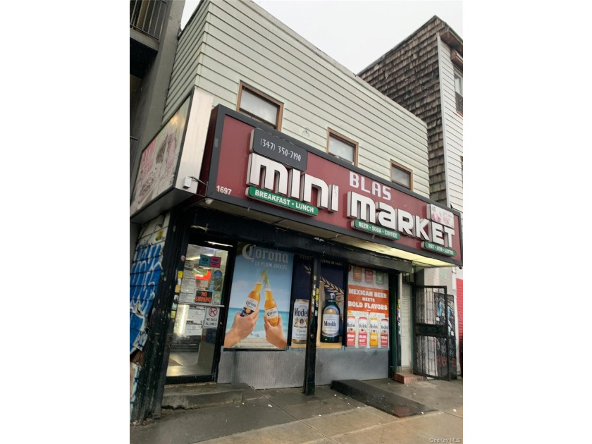 R7A zoning! Excellent Opportunity for investors to own a - photo 2