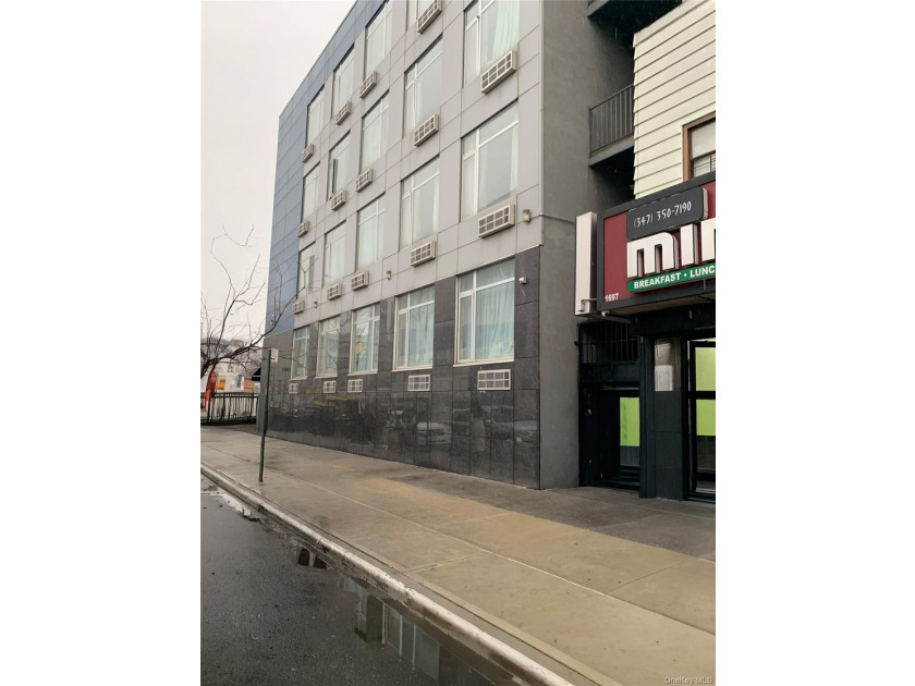 R7A zoning! Excellent Opportunity for investors to own a - photo 6