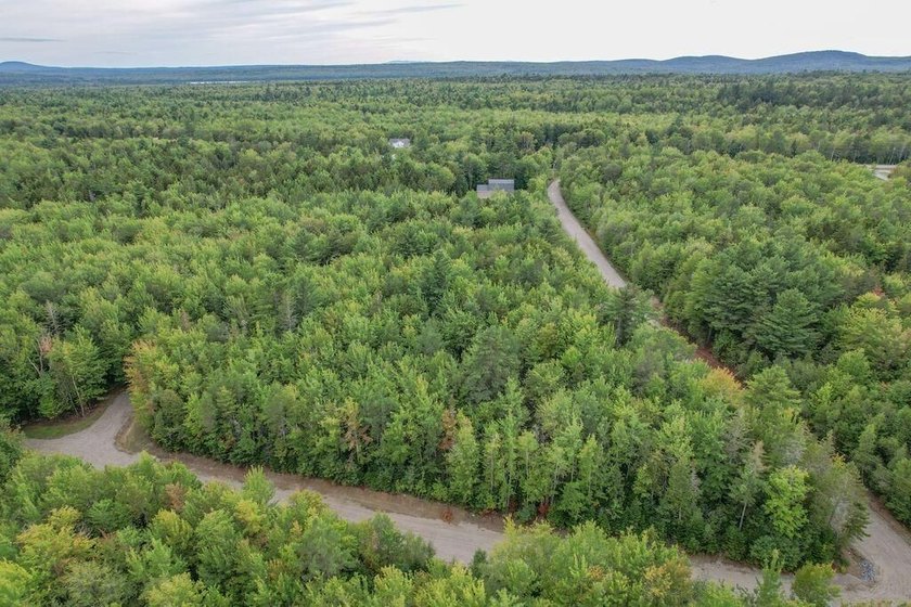 Beautiful Elevated Lot just outside the City of EllsworthThis 4 - photo 7